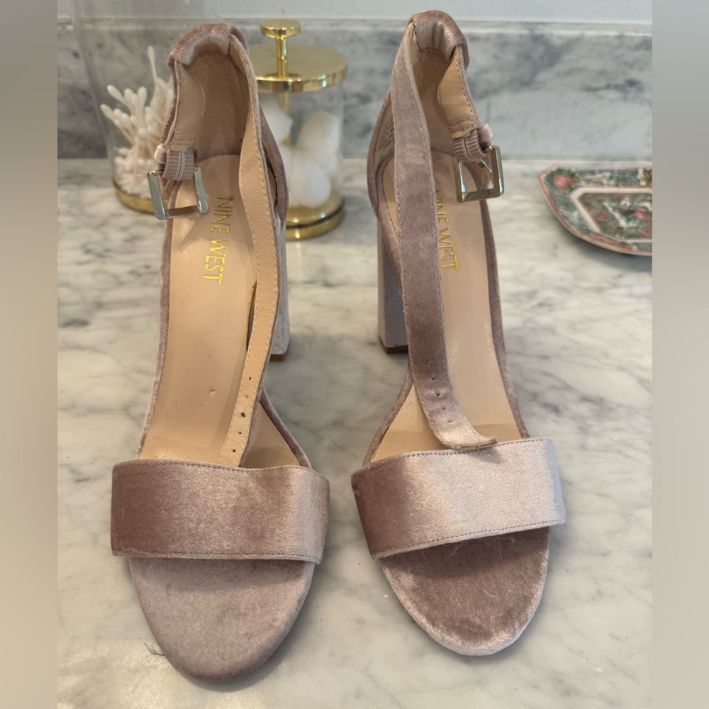 Nine West Pink Heels Elegant Velvet Sandals